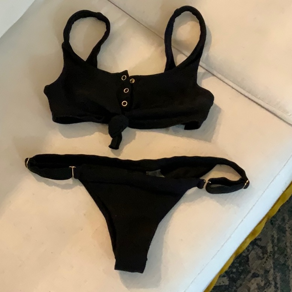 Beach bunny bikini set